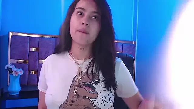 emily_fox_3 from StripChat is Freechat