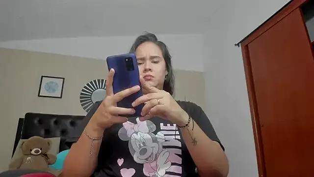 emily_lovexx from StripChat is Freechat