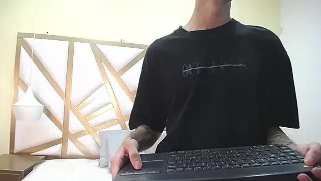 EmilyandMarcus from StripChat is Freechat