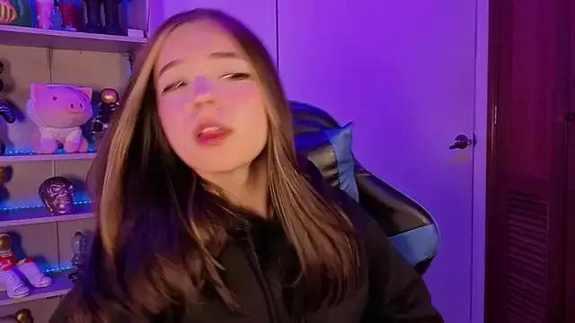 EmilyMiller_ from StripChat is Freechat