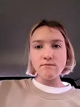 EmilyMood from StripChat is Freechat
