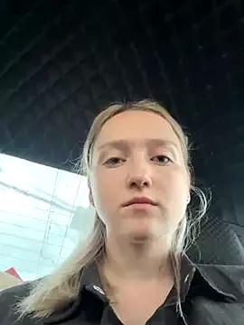 Photos of EmilyMood from StripChat is Freechat