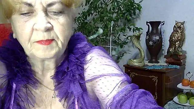 Emma52610 from StripChat