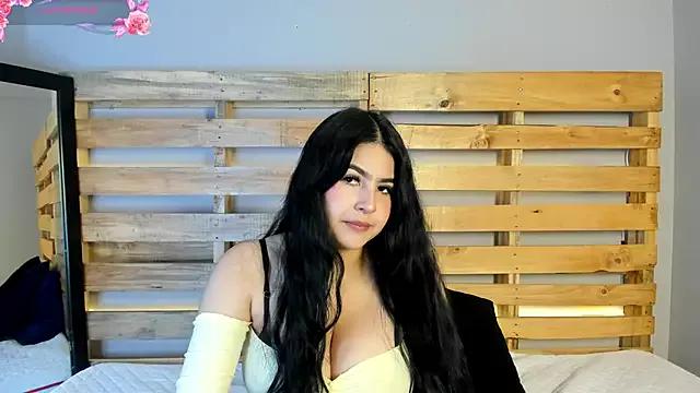 Emma__clark_ from StripChat
