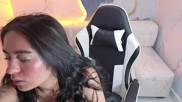 Emma_Baker_TP from StripChat is Freechat