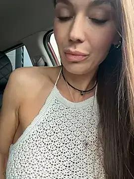 Emma_Catt from StripChat is Freechat