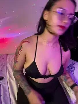 Emma_Giraldo from StripChat is Freechat