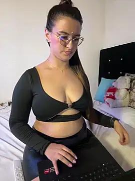 Emma_Giraldo from StripChat