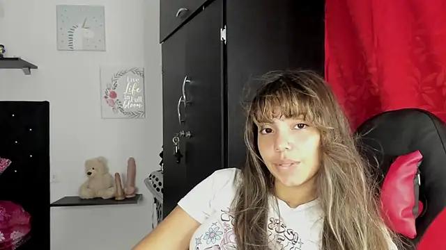 emma_grays2 from StripChat