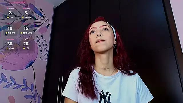 Discover our girls online shows and discover the company of countless livestreamers, with stunning shapes, sex toys and more.