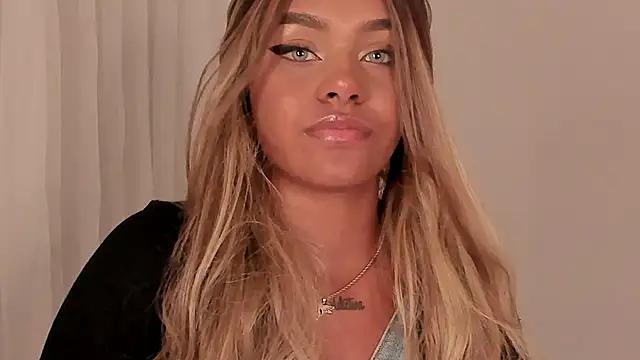 Emma_Morgann from StripChat
