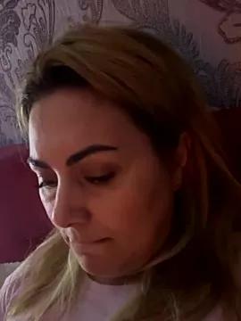 Emma_roqueen from StripChat