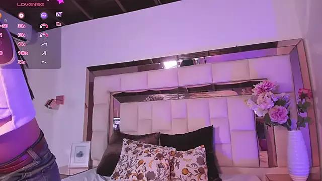 emma_waltonn from StripChat