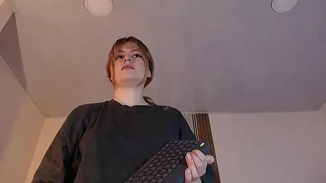 Emmaa_Blonde from StripChat
