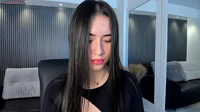 Emmaa_Robertss from StripChat