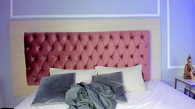 EmmaBecket2 from StripChat