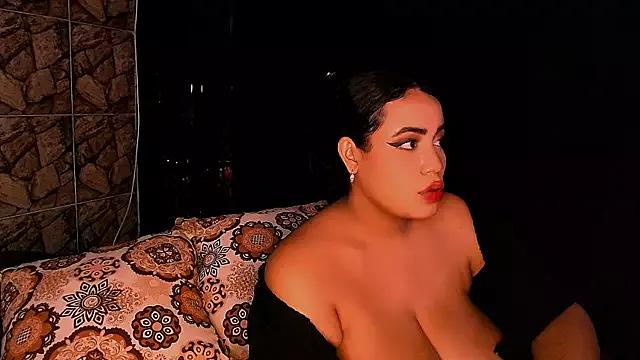 Emmacamille from StripChat