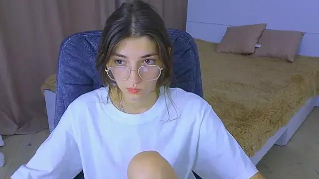 EmmaCherry7 from StripChat is Freechat