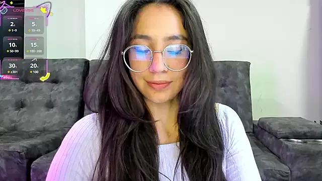 emmadiaz1 from StripChat