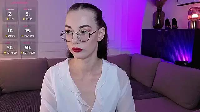 EmmaJakson from StripChat is Freechat