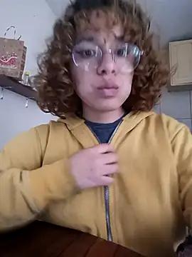 EmmaMelissa0521 from StripChat