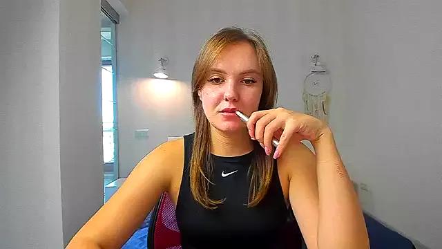 EmmaNorman from StripChat