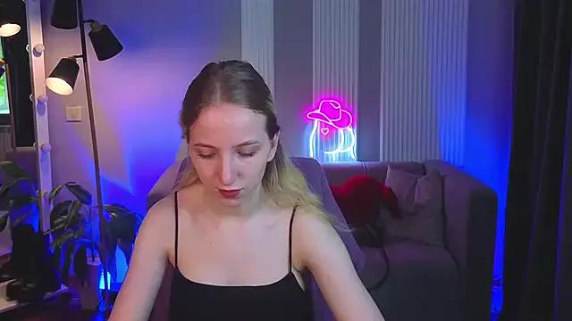EmmaNovak from StripChat