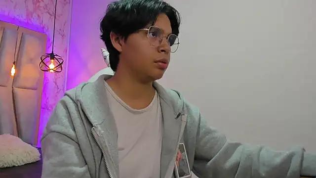 Emmapark_ from StripChat