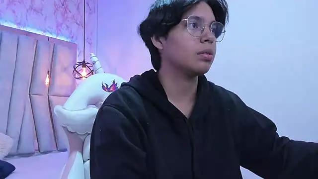 Emmapark_ from StripChat
