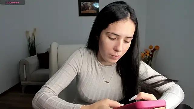 Emmapmg from StripChat