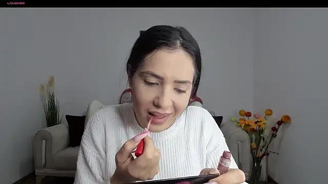 Emmapmg from StripChat