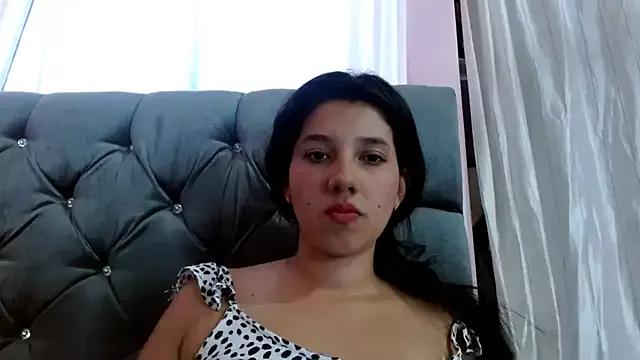 emmariders2 from StripChat