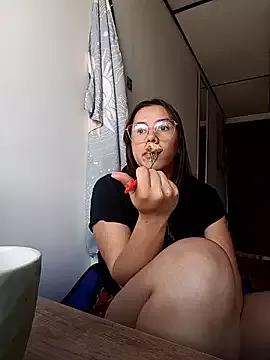 EmmaSulivan from StripChat