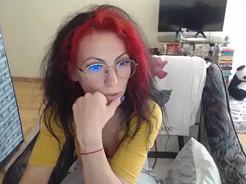 Emmatoo from StripChat