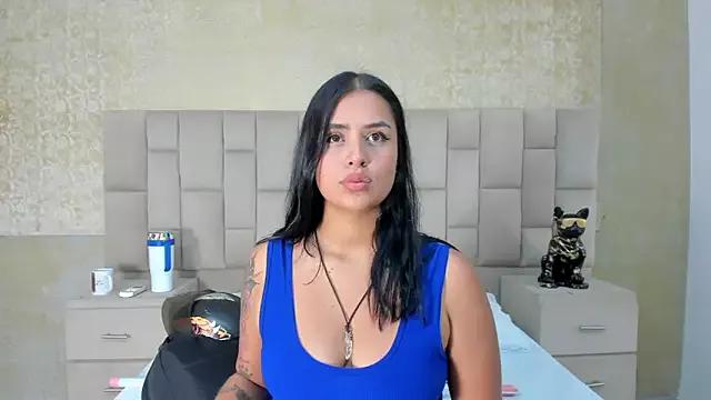 EmmaTorres_ from StripChat