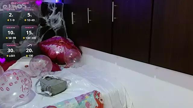 EmmaTower from StripChat