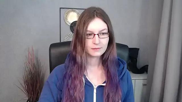 emmaxDelight from StripChat