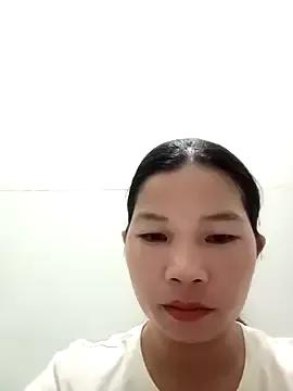 EmMay123 from StripChat