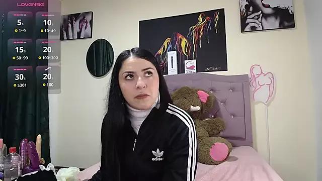 Emmie_Hot from StripChat