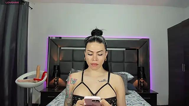 Emmilysantibanez from StripChat