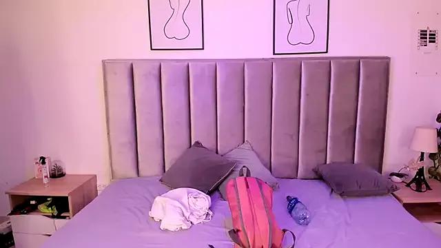 Emmy-Turnner from StripChat
