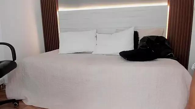 Emmy_Meadows from StripChat