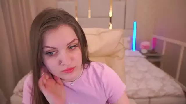 EmmyCharmm from StripChat