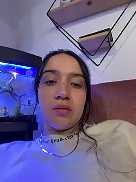 EmmyEvans1 from StripChat