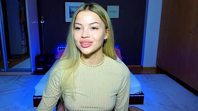 EmmyMills from StripChat