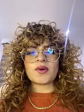 EmyRousee1 webcams show profile image 