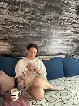 enchanting_chloe from StripChat is Freechat