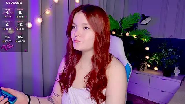 Discover our girls online shows and discover the company of countless livestreamers, with stunning shapes, sex toys and more.
