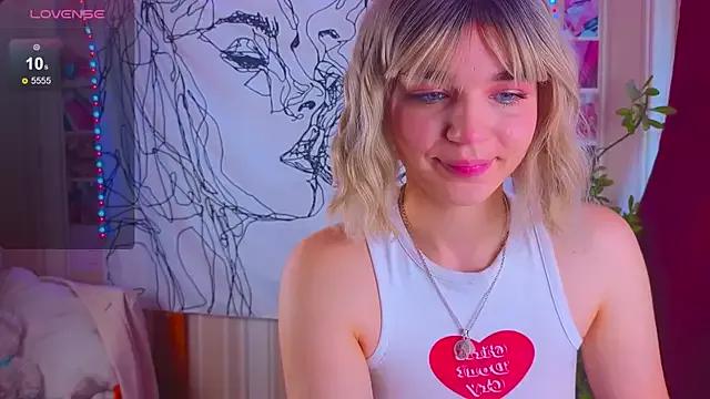 Erica_winterrr from StripChat is Freechat