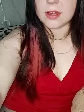 Discover our girls online shows and discover the company of countless livestreamers, with stunning shapes, sex toys and more.